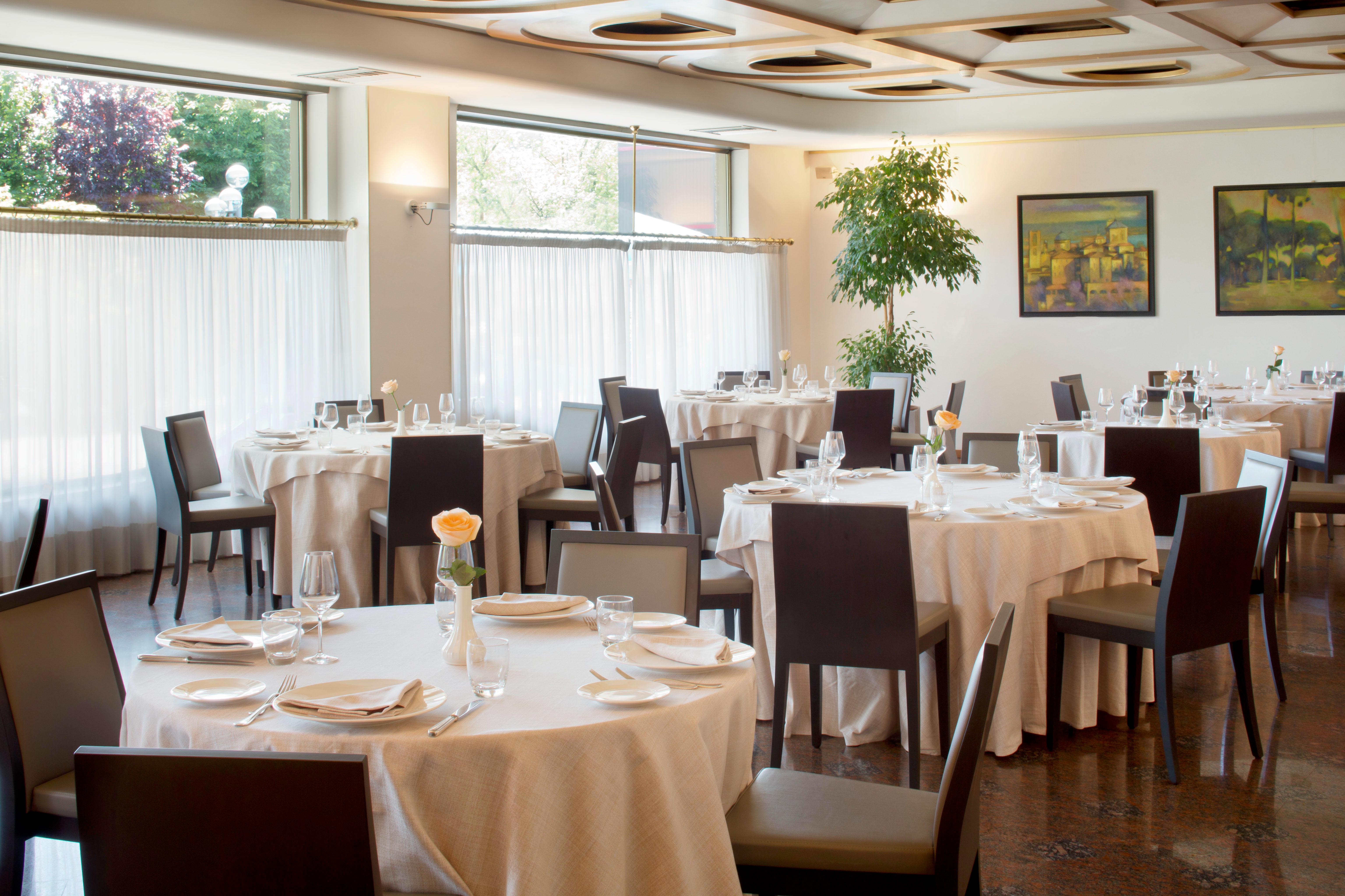 Starhotels Cristallo Palace Bergamo Exterior photo