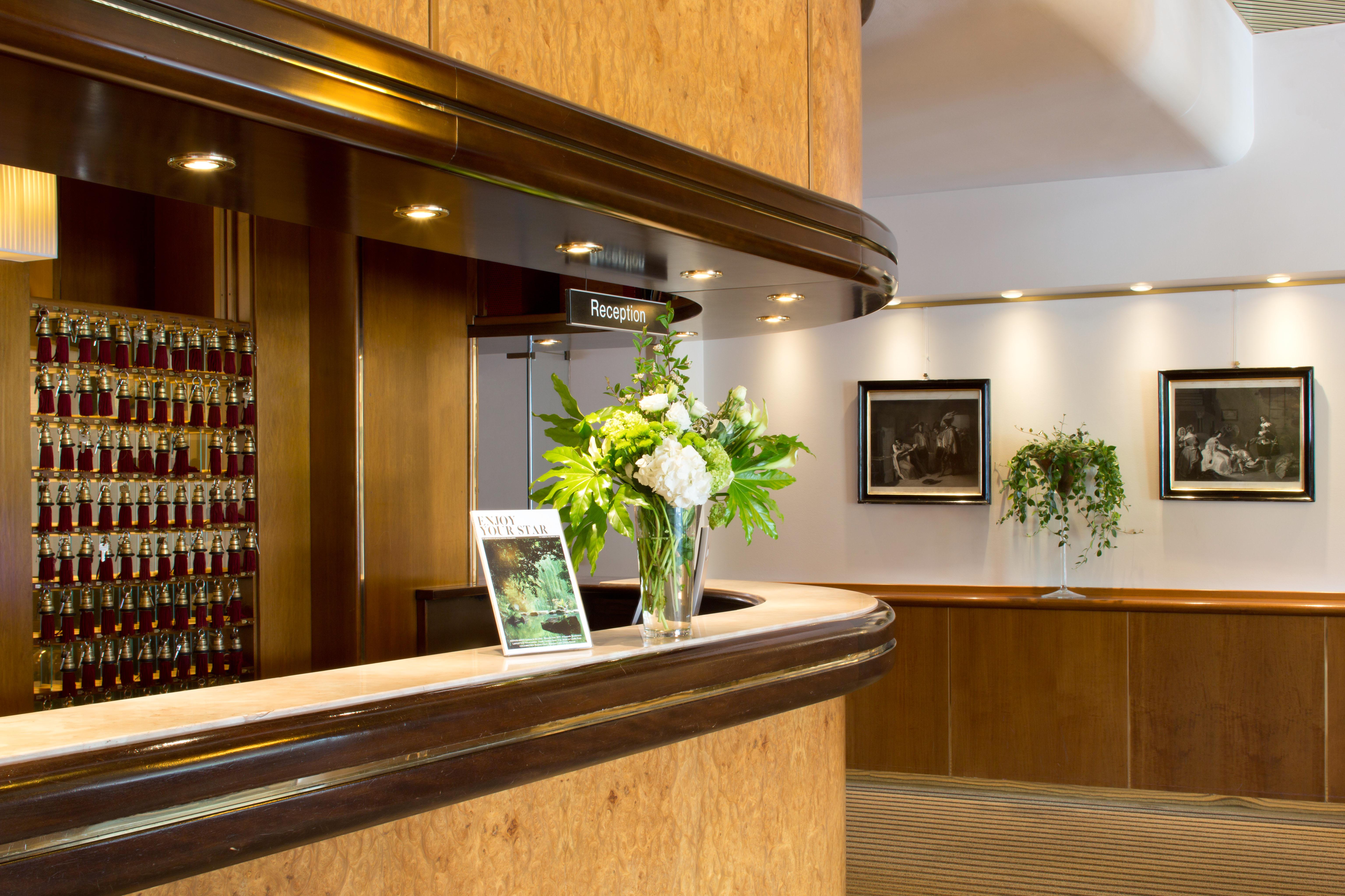 Starhotels Cristallo Palace Bergamo Exterior photo