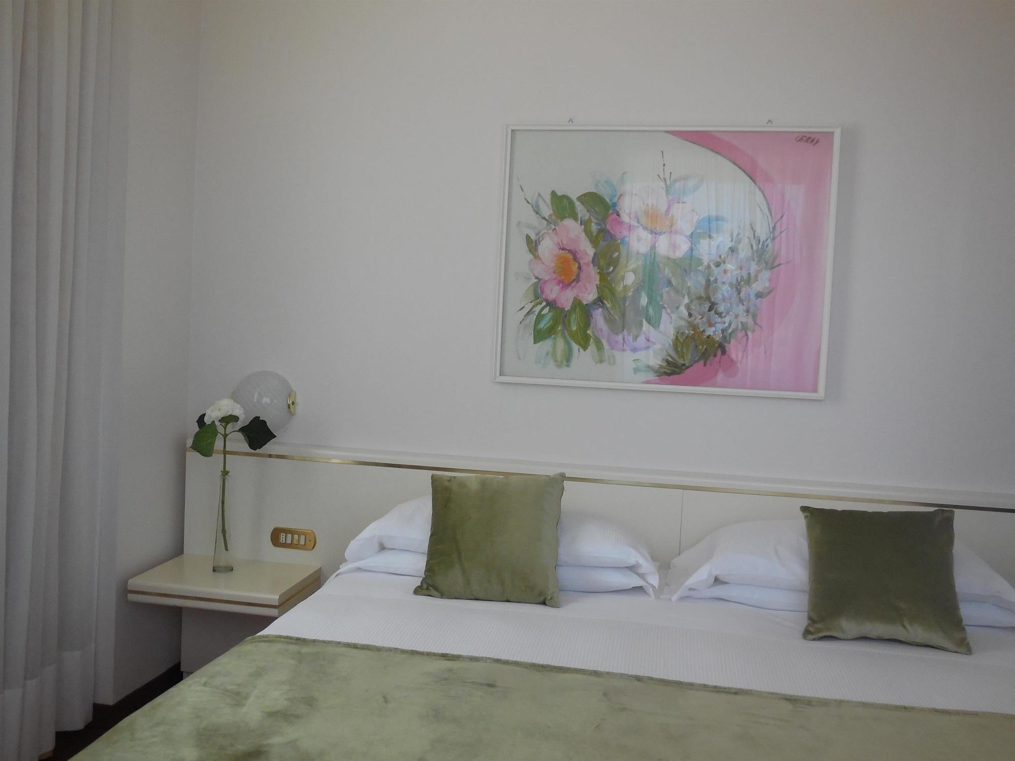 Starhotels Cristallo Palace Bergamo Exterior photo